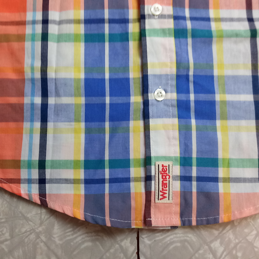 Wrangler Boy's L 10-12 Short Sleeve Plaid Button - Picture 4 of 8